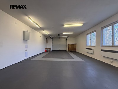 Pronájem obchodního prostoru 49 m²