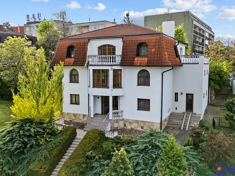 Prodej vily 450 m², pozemek 2270 m², Praha – náhled fotky 3