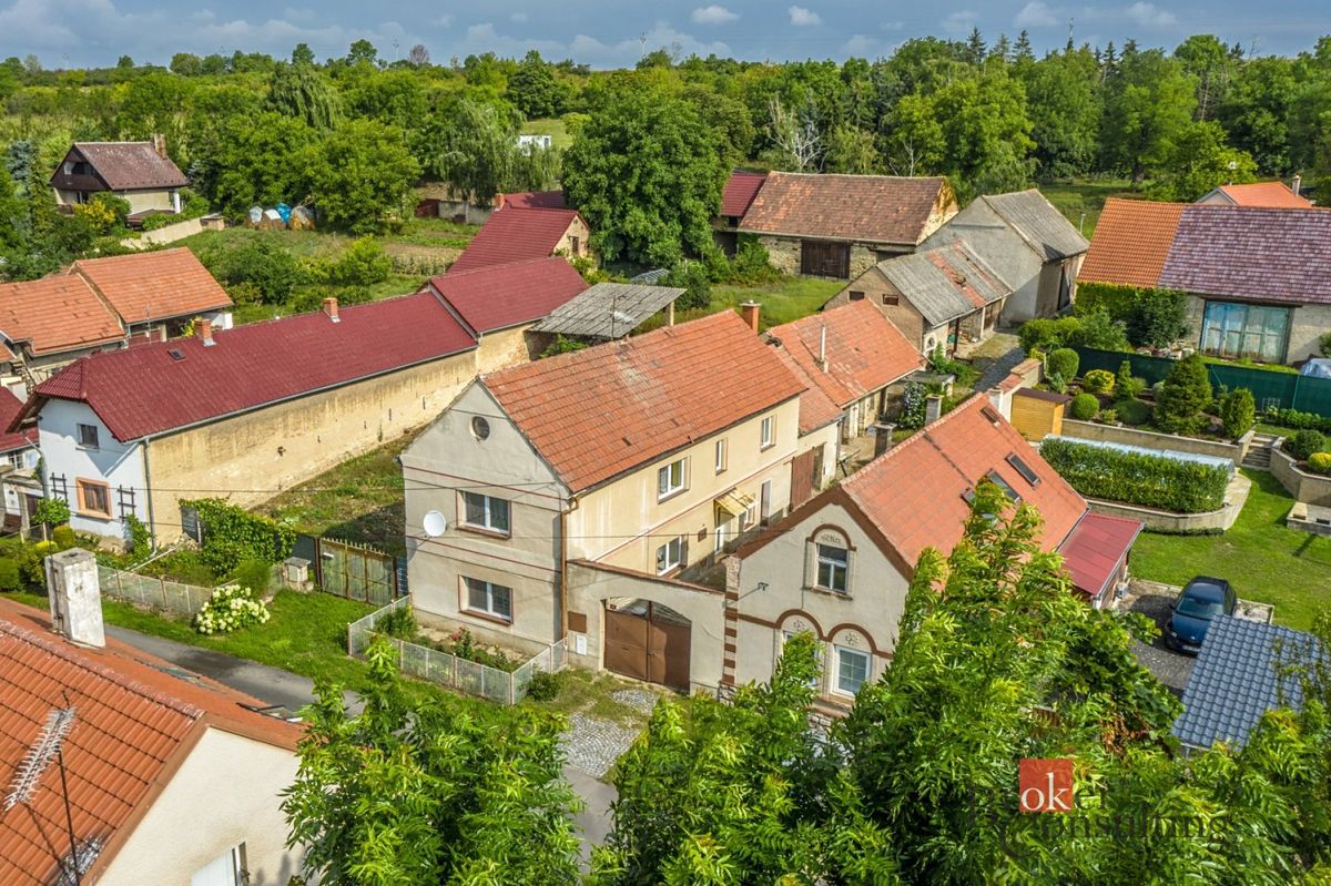 Prodej rodinného domu 150 m², pozemek 1584 m² – fotografie 4