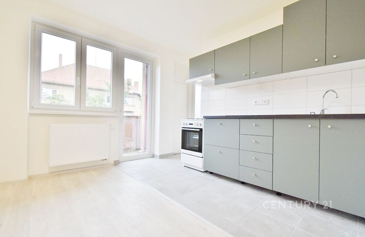 Pronájem bytu 2+1 57 m²