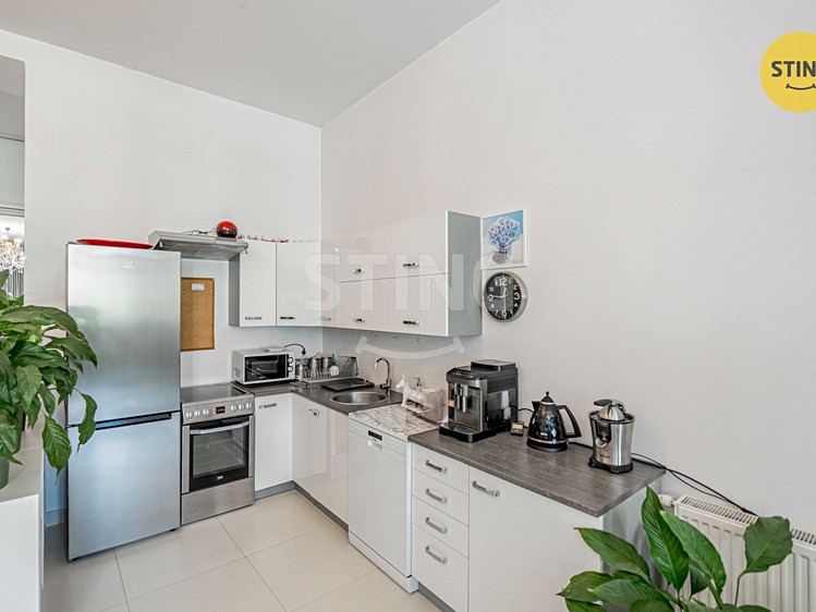 Комерційне приміщення на продаж, 84 м² (22 з 47)