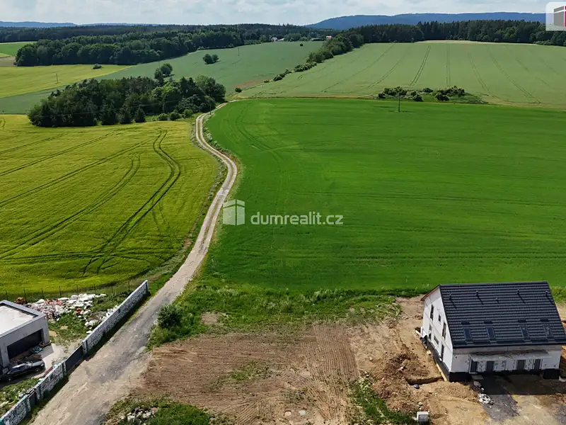 Prodej stavebního pozemku 897 m², Narysov – náhled fotky 1