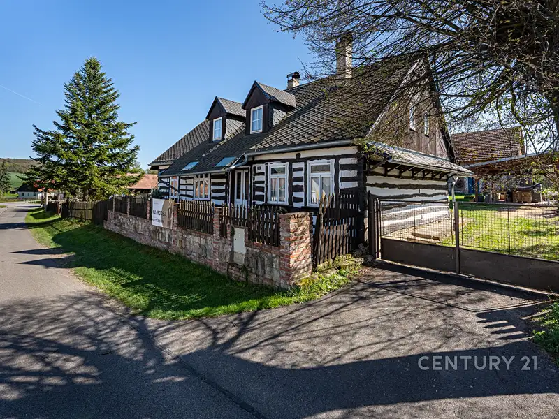 Prodej zemědělské usedlosti 180 m², pozemek 2041 m², Jičíněves – náhled fotky 1