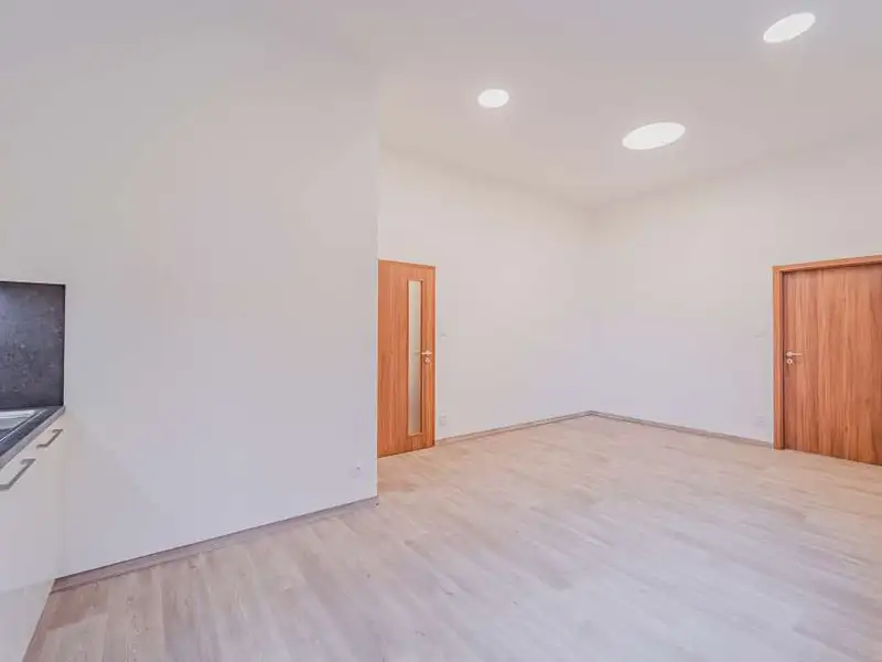 Pronájem bytu 2+kk 59 m², Ostrava – náhled fotky 2