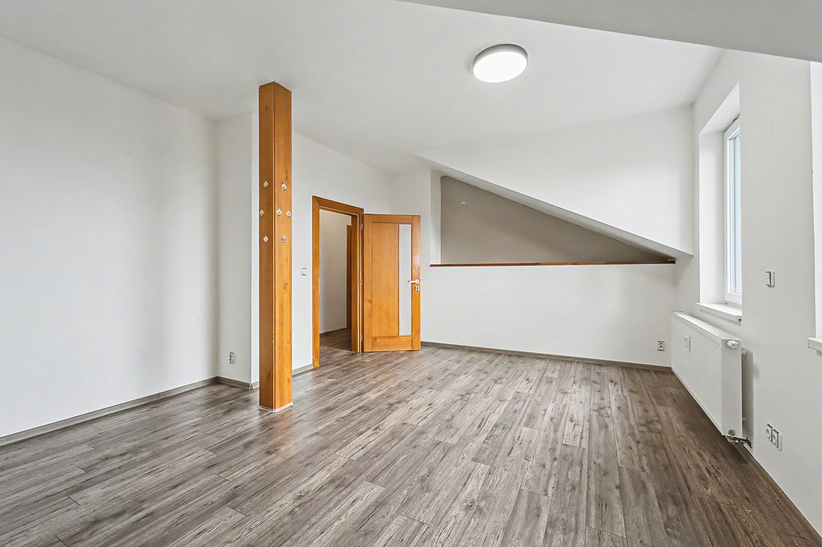 Pronájem bytu 4+1 116 m²