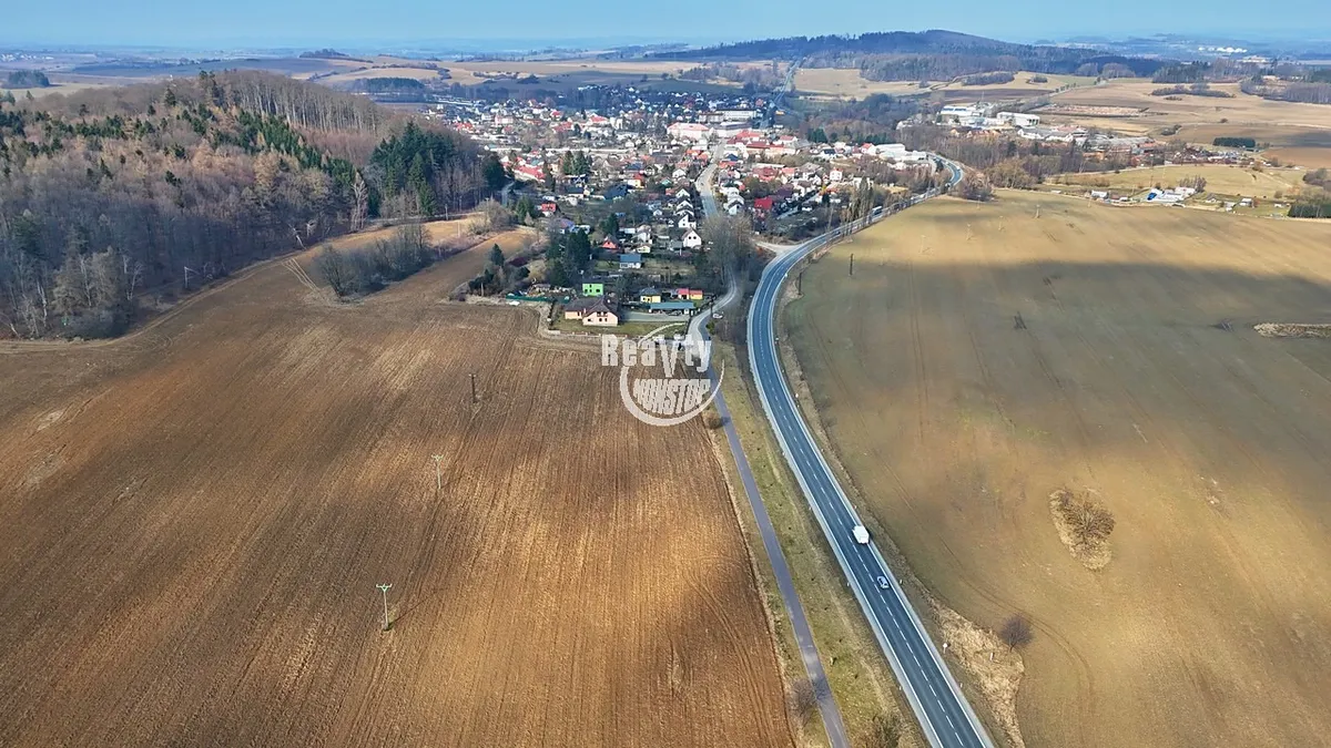 Prodej komerčního pozemku 11125 m²