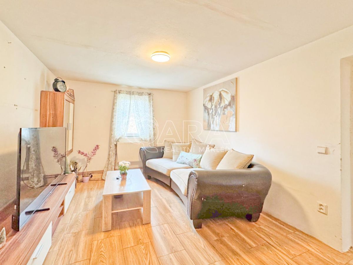 Prodej rodinného domu 120 m², pozemek 460 m² – fotografie 2