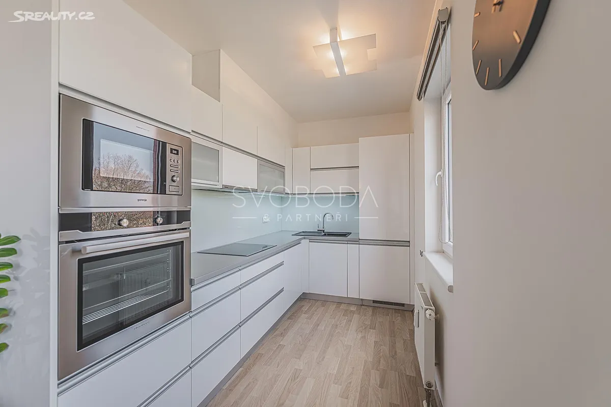 Pronájem bytu 2+kk 64 m², Pouchovská