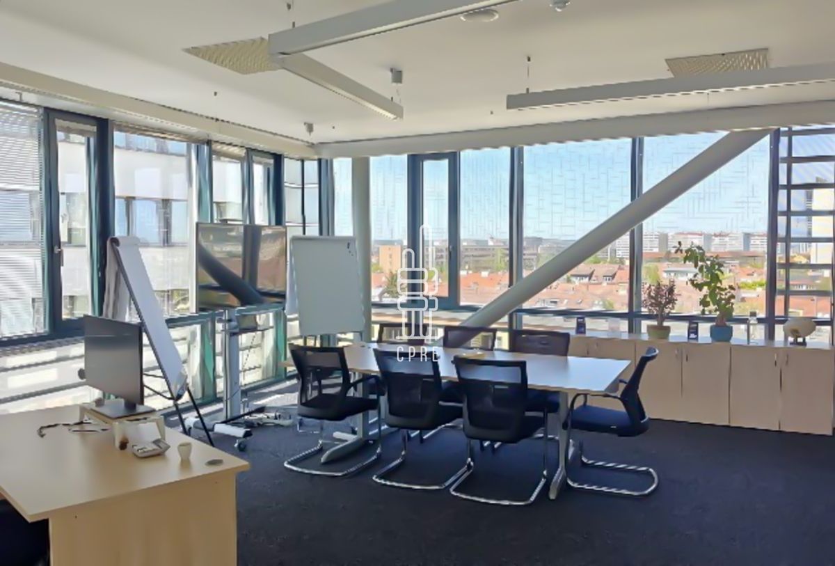 Pronájem kanceláře 707 m² – fotografie 2