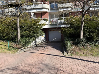 Pronájem garážového stání 13 m²
