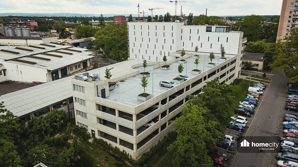Prodej garážového stání 13 m²