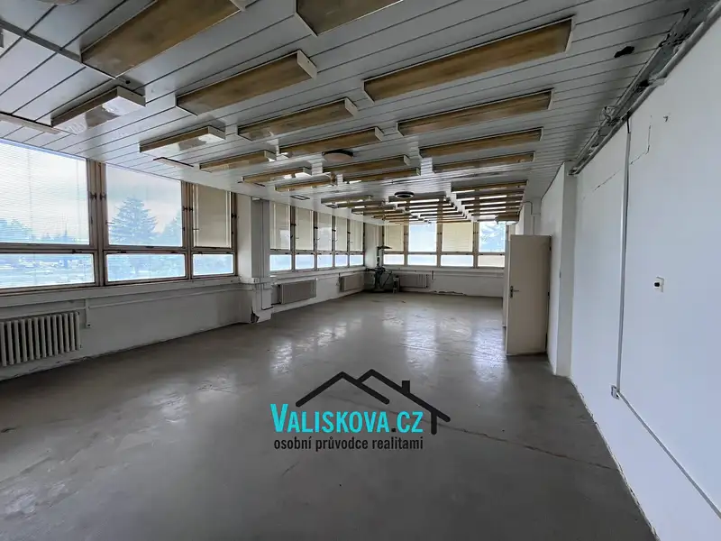 Pronájem skladového prostoru 7000 m², Kroměříž – náhled fotky 2