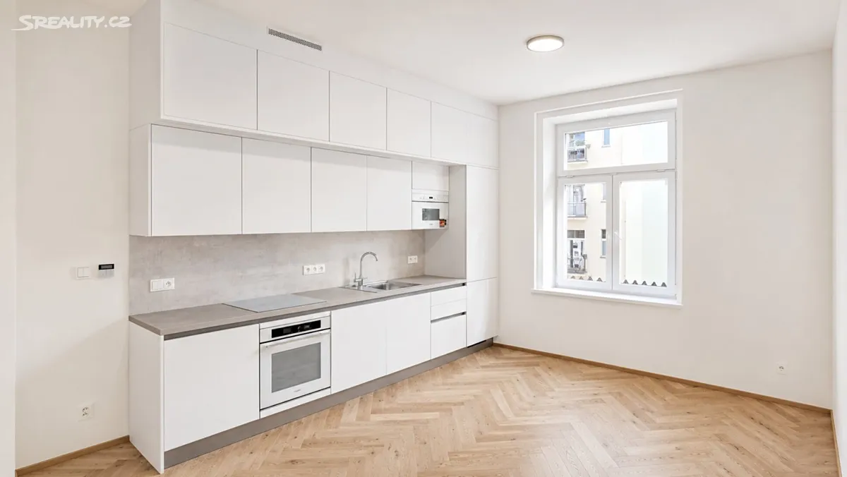 Pronájem bytu 1+kk 30 m², Praha