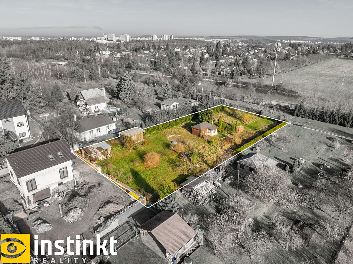 Prodej stavebního pozemku 2169 m²