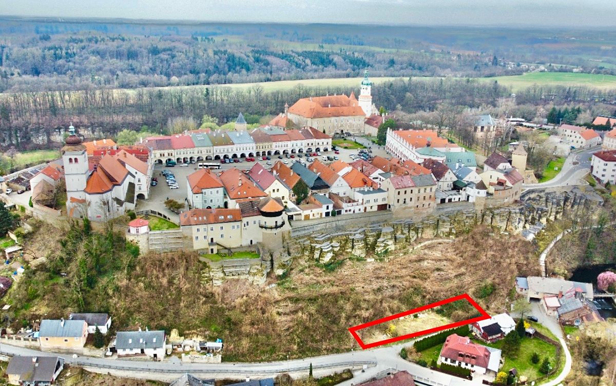 Prodej rodinného domu 220 m², pozemek 1128 m² – fotografie 2