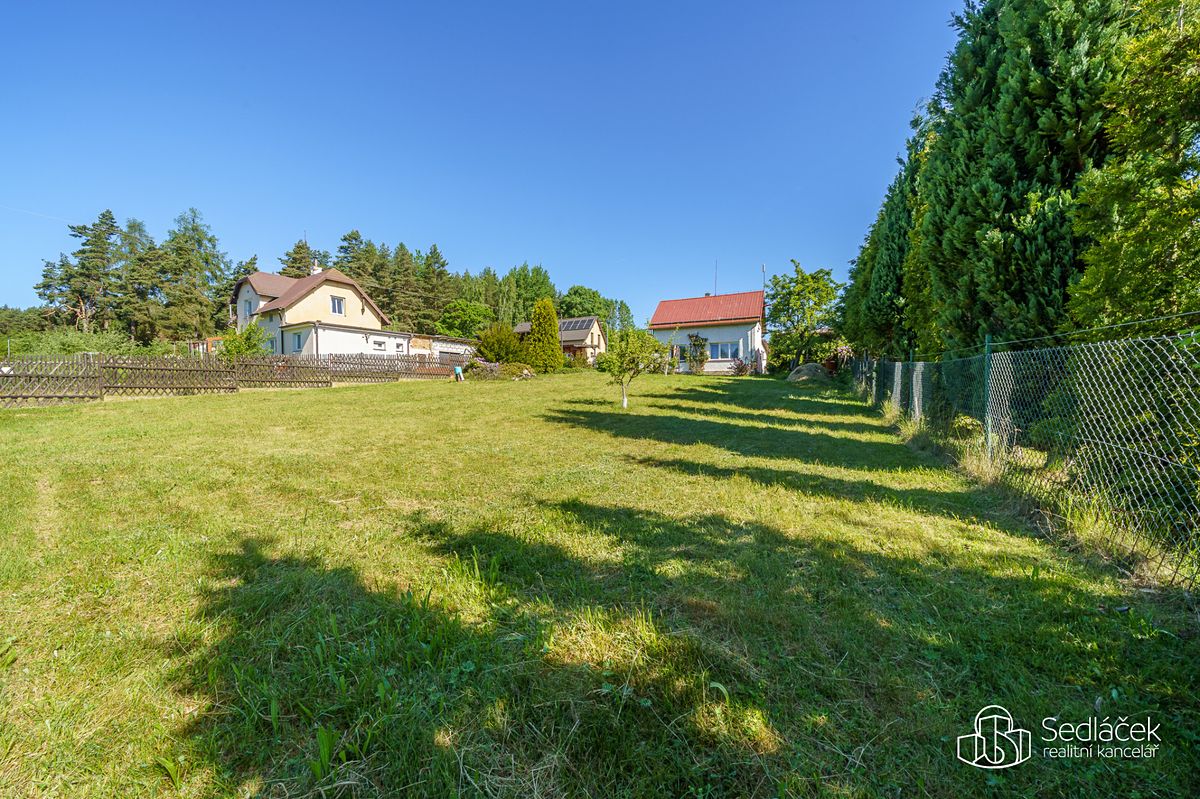 Prodej rodinného domu 300 m², pozemek 1019 m² – fotografie 5
