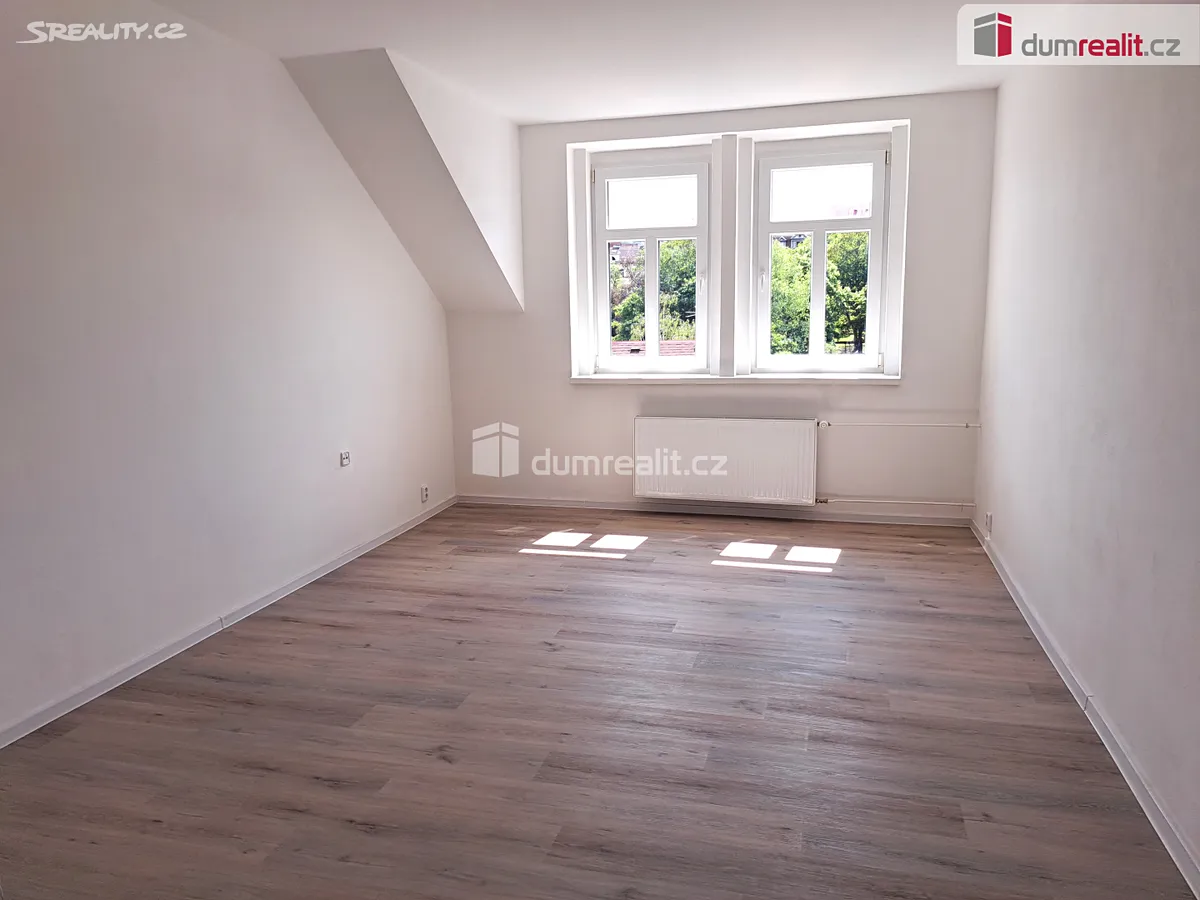 Pronájem bytu 1+1 40 m² – další