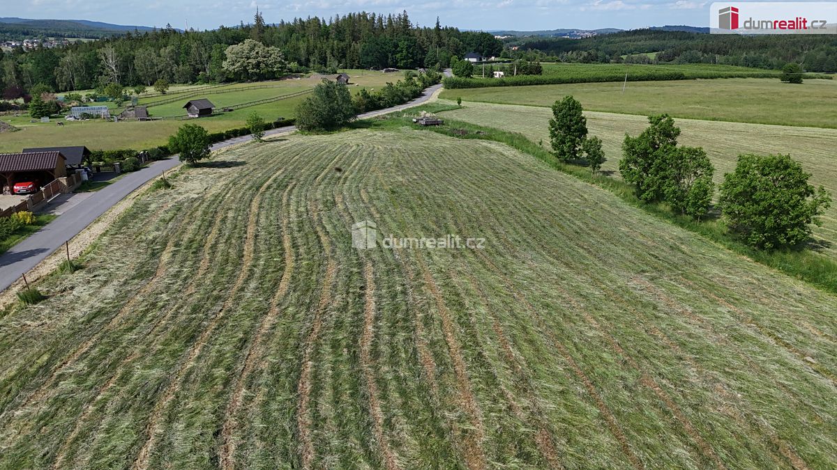 Prodej stavebního pozemku 2348 m² – fotografie 3