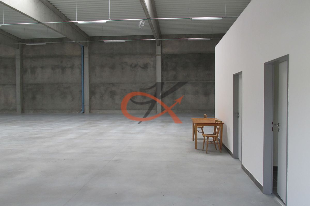 Pronájem skladového prostoru 475 m² – fotografie 3