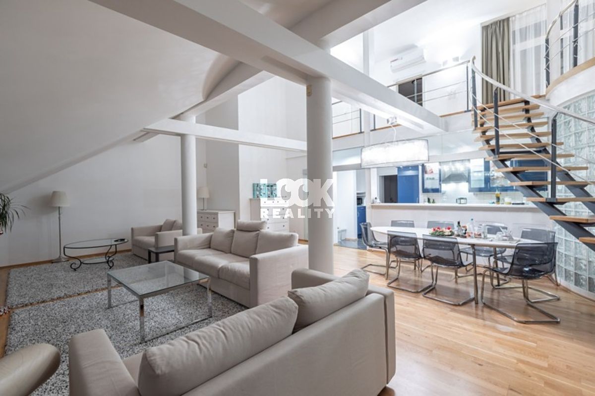 Pronájem bytu 5+1 250 m², Praha – fotka 1 z 3