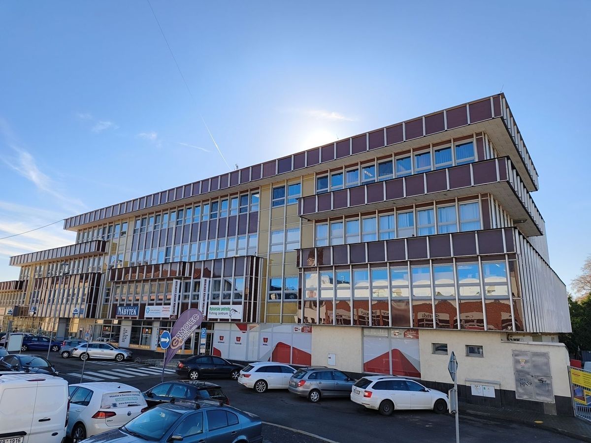 Pronájem komerční nemovitosti 275 m²