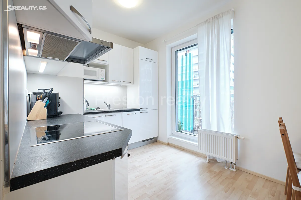 Prodej bytu 2+kk 48 m² – pohled 3