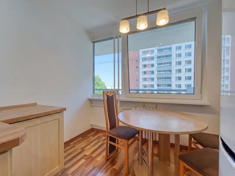 Prodej bytu 3+1 75 m², Praha – náhled fotky 2
