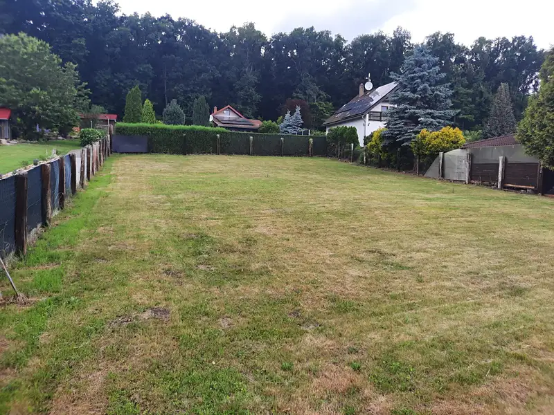 Prodej stavebního pozemku 924 m², Přestanov – náhled fotky 3