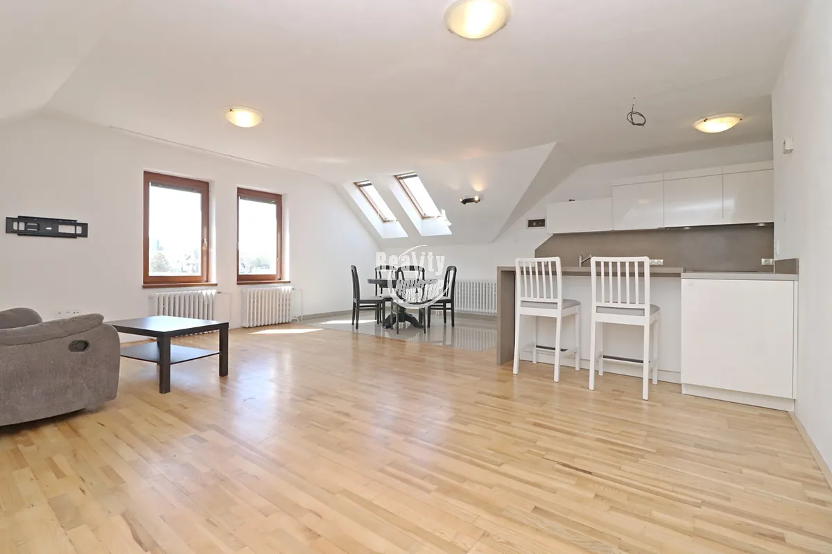 Prodej bytu 4+kk 90 m²