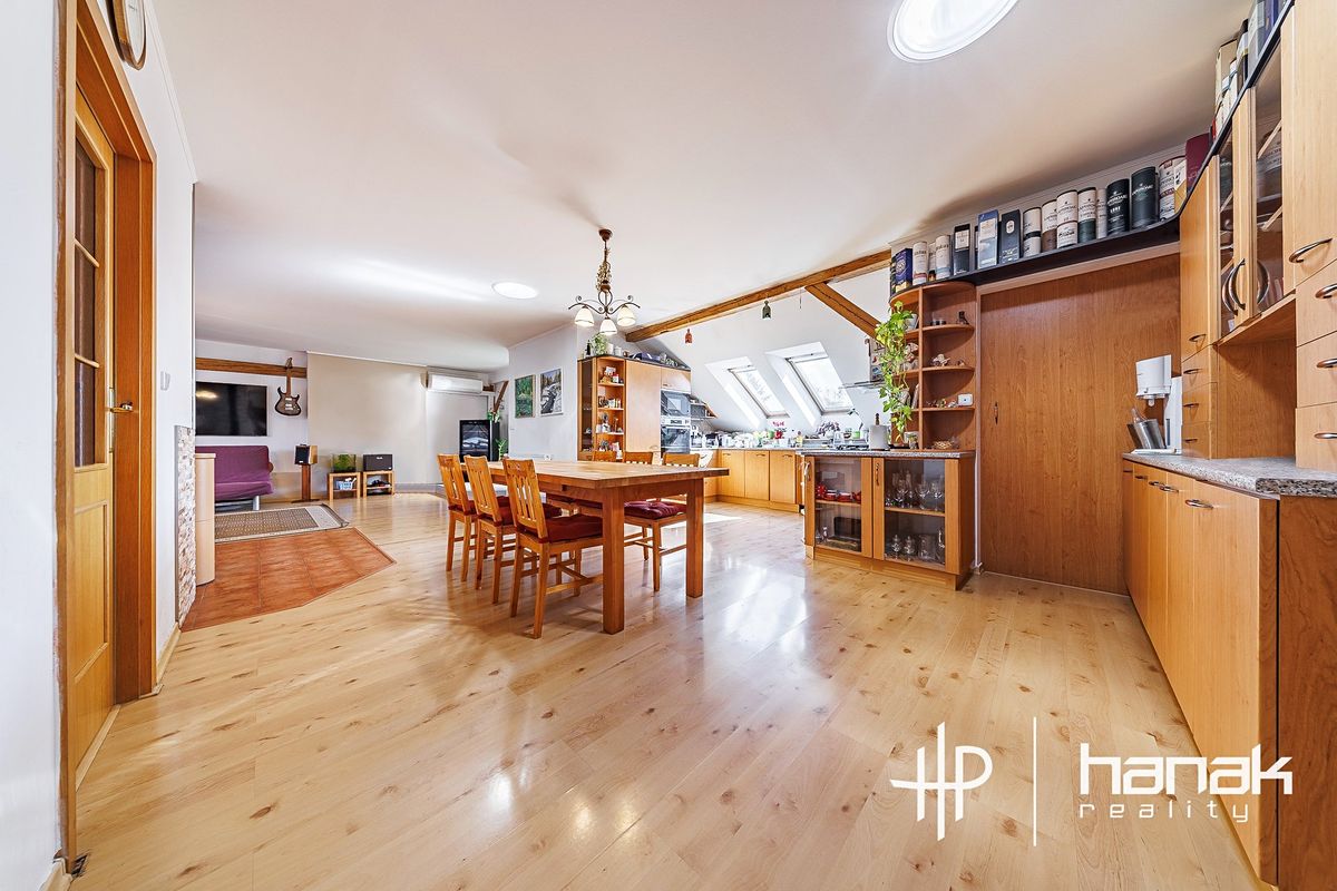 Prodej bytu 5+kk 190 m²