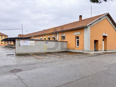 Pronájem skladového prostoru 400 m²