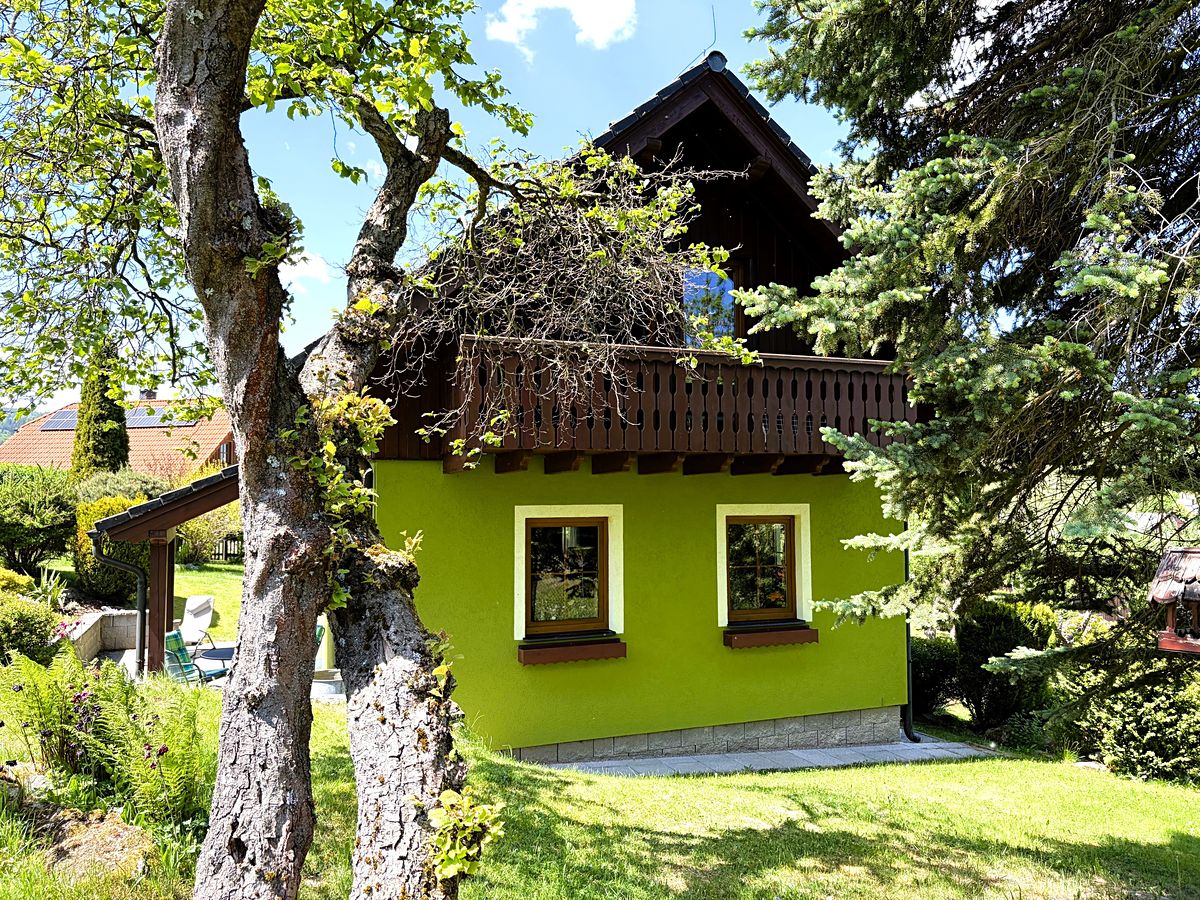 Prodej rodinného domu 108 m², pozemek 1244 m²