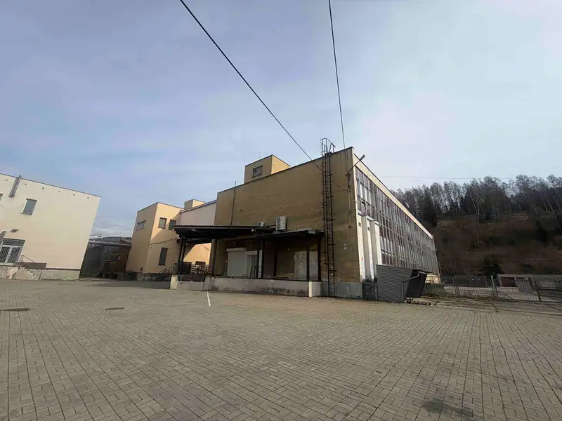 Prodej výrobní haly, prostoru 17000 m², Kraslice – náhled fotky 2