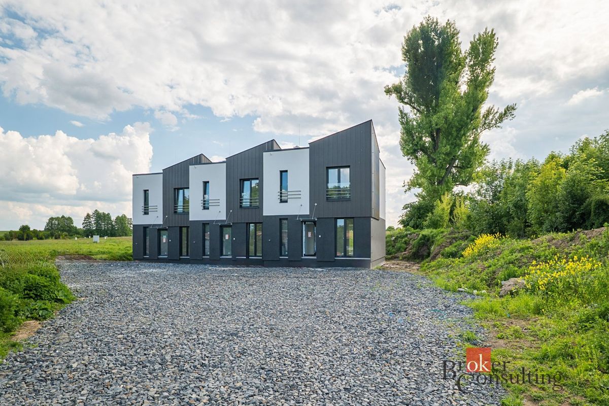 Prodej rodinného domu 89 m², pozemek 196 m² – fotografie 3