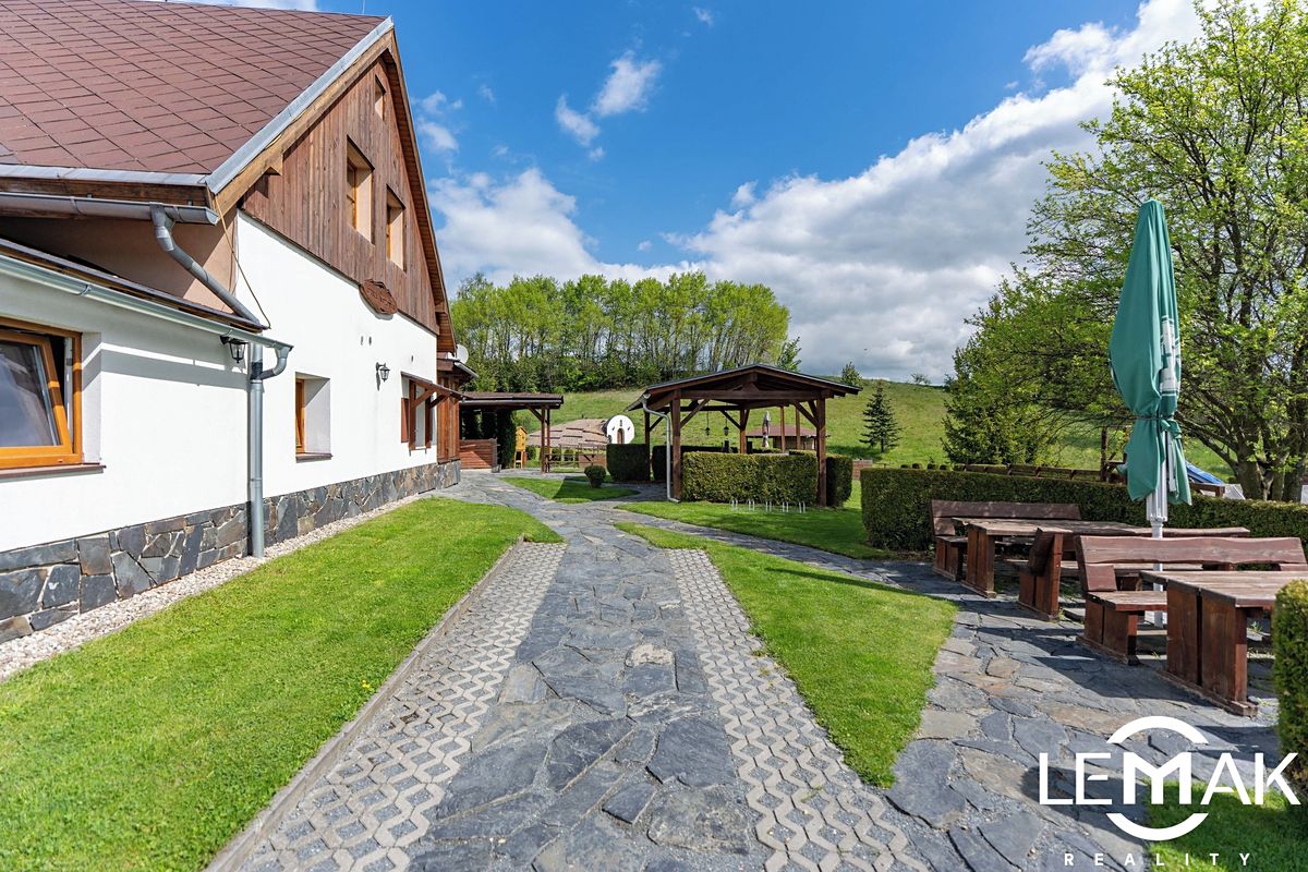 Prodej chaty 300 m², pozemek 2372 m² – fotografie 5