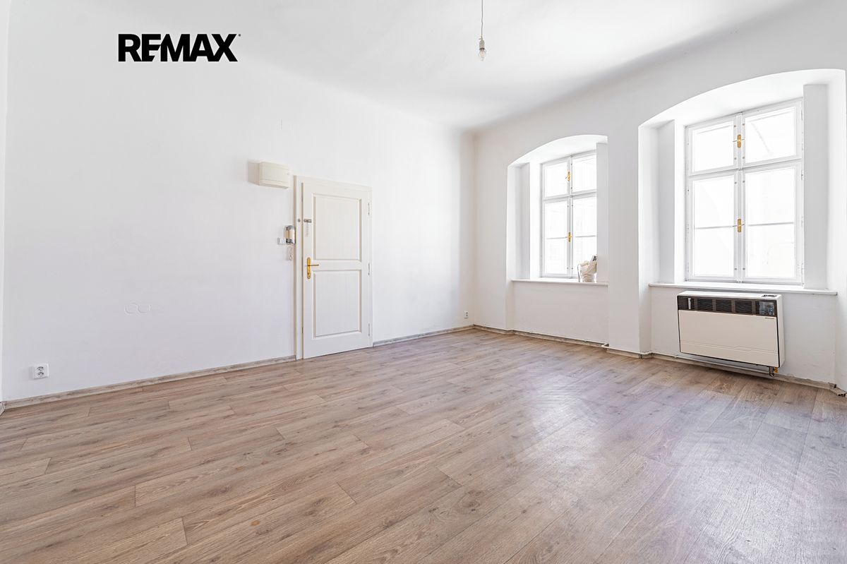 Pronájem bytu 1+kk 25 m² – fotografie 3