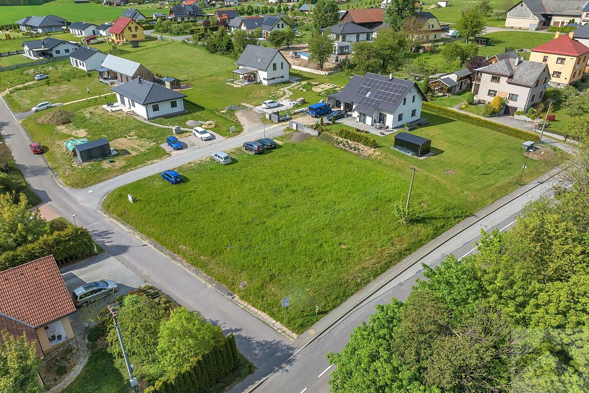 Prodej stavebního pozemku 1196 m²