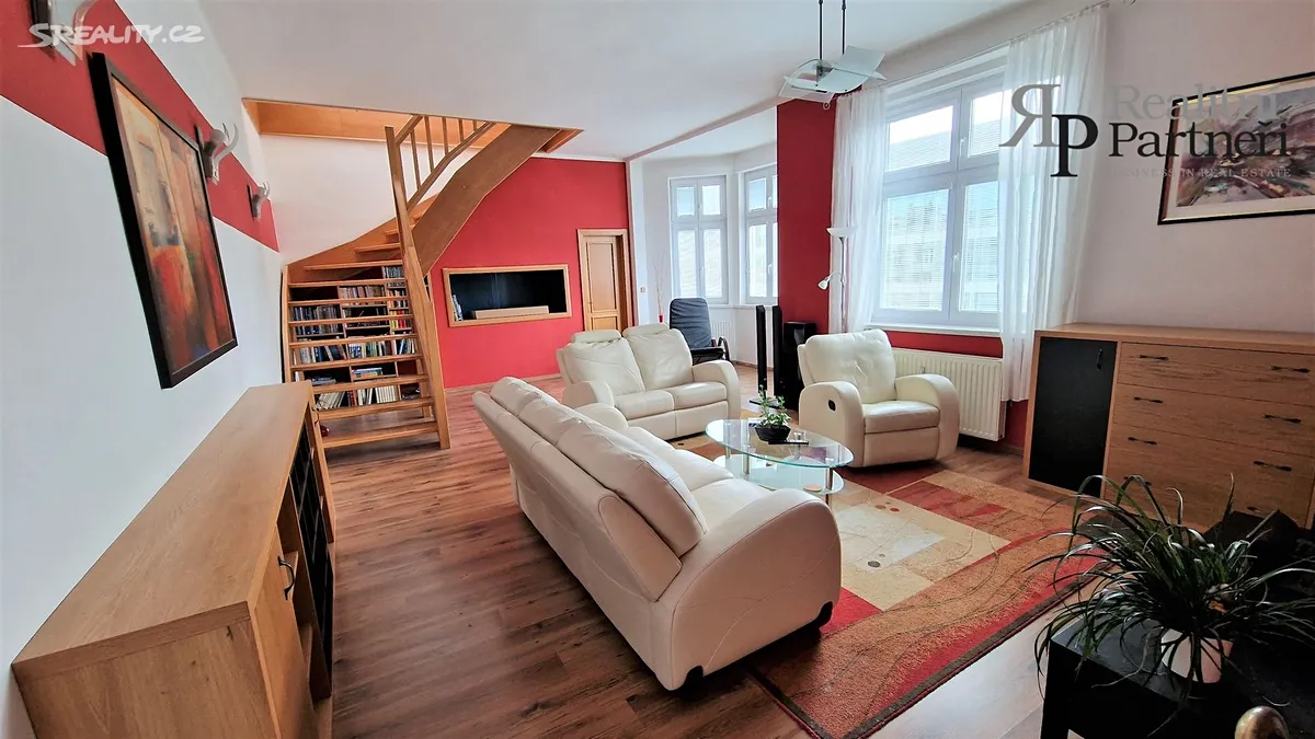 Prodej bytu 4+1 149 m² – pohled 2