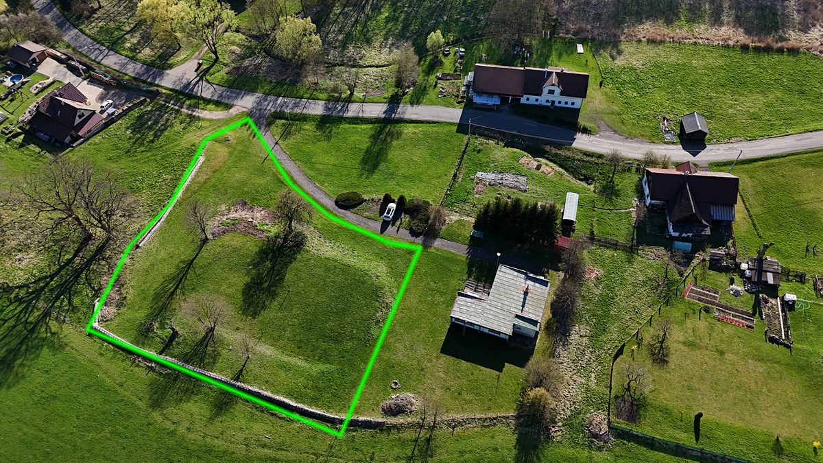 Prodej stavebního pozemku 3214 m²