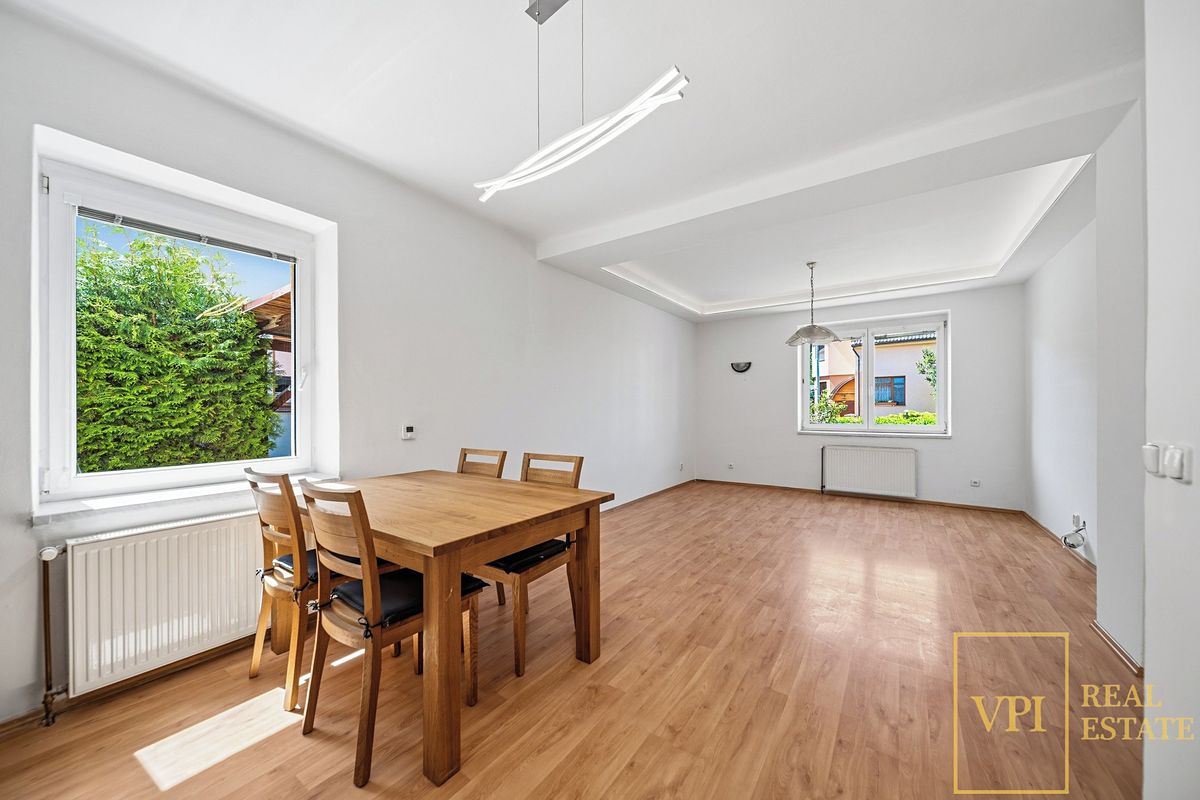 Prodej rodinného domu 155 m², pozemek 615 m² – fotografie 4