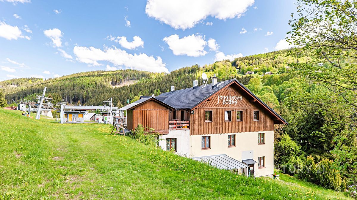 Prodej ubytovacího zařízení 844 m²