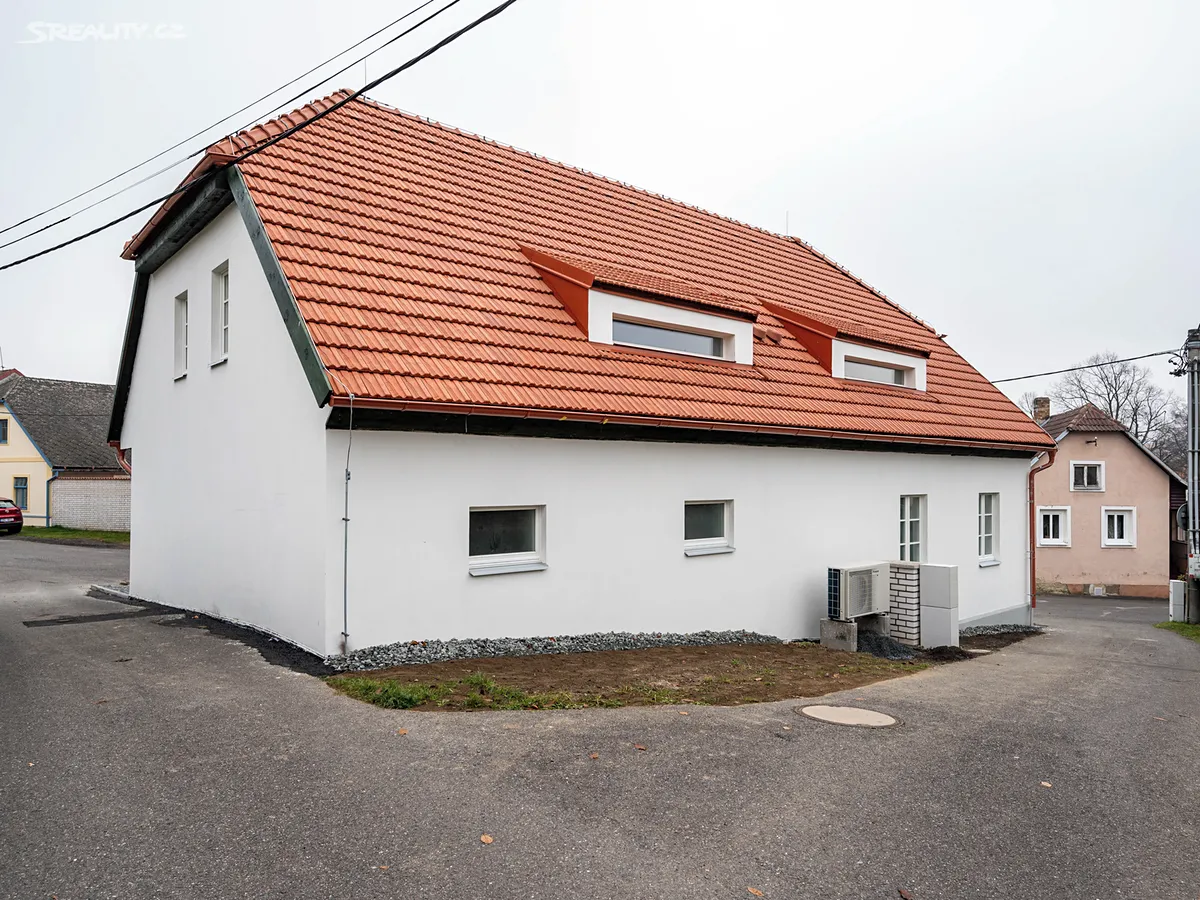 Prodej vícegeneračního domu 200 m², pozemek 151 m² – pohled 4