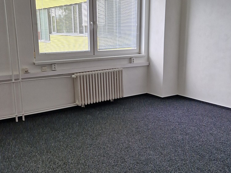 Pronájem komerčního prostoru, 26 m² (4 z 7)