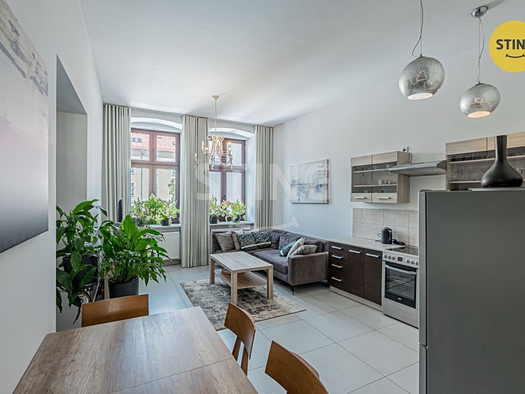 Комерційне приміщення на продаж, 84 м² (25 з 47)