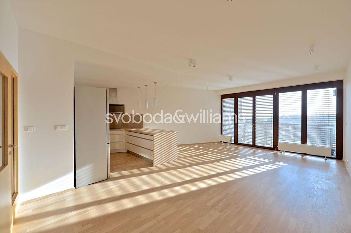 Pronájem bytu 4+kk 125 m²
