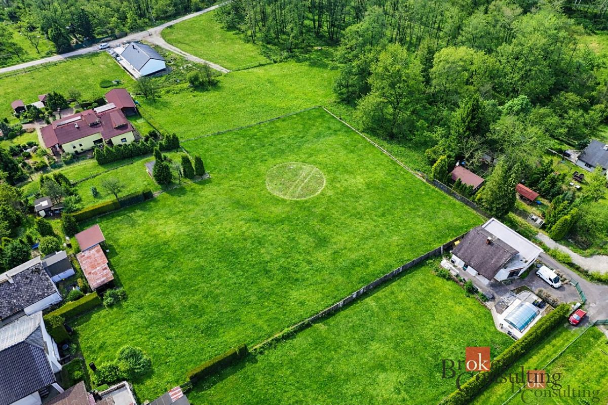 Prodej stavebního pozemku 593 m²