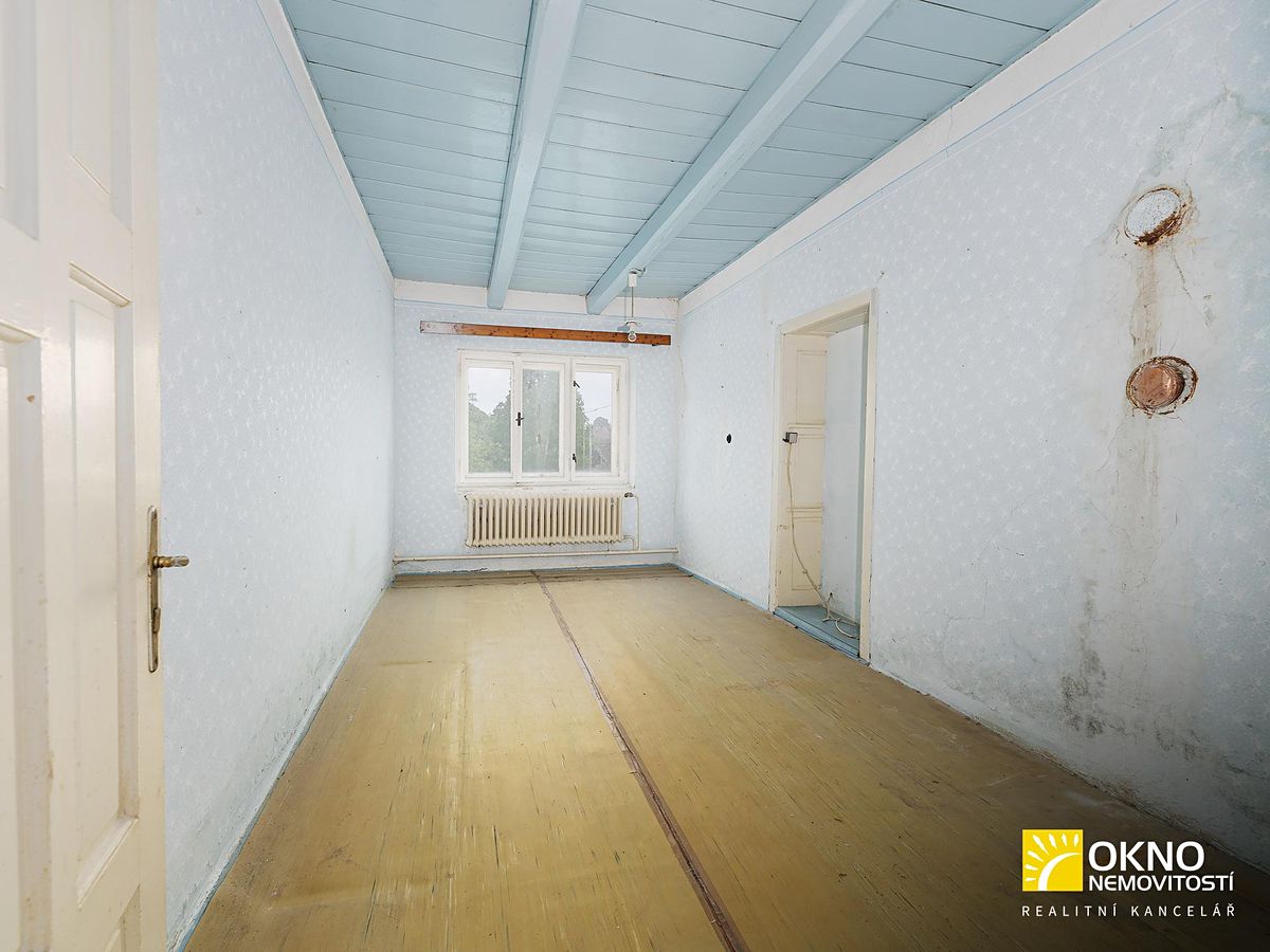 Prodej rodinného domu 197 m², pozemek 1265 m² – fotografie 2