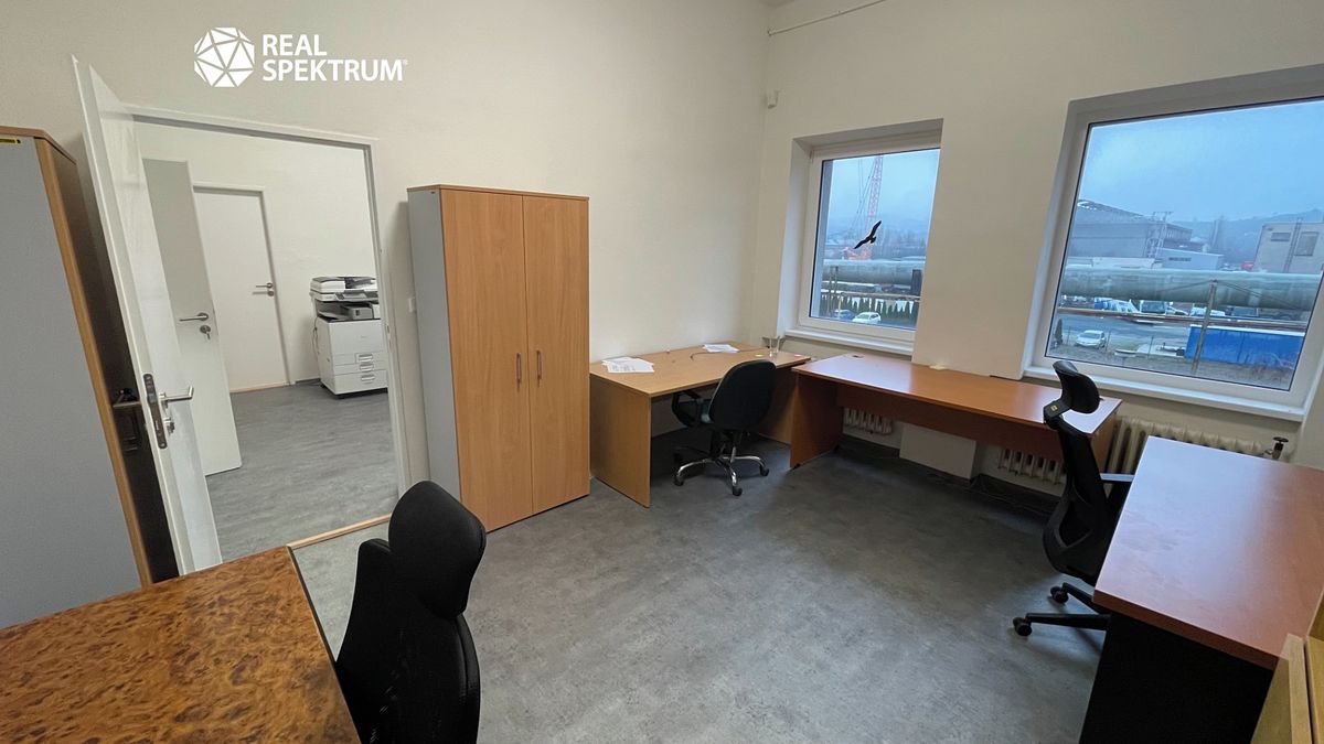 Pronájem kanceláře 203 m² – fotografie 2