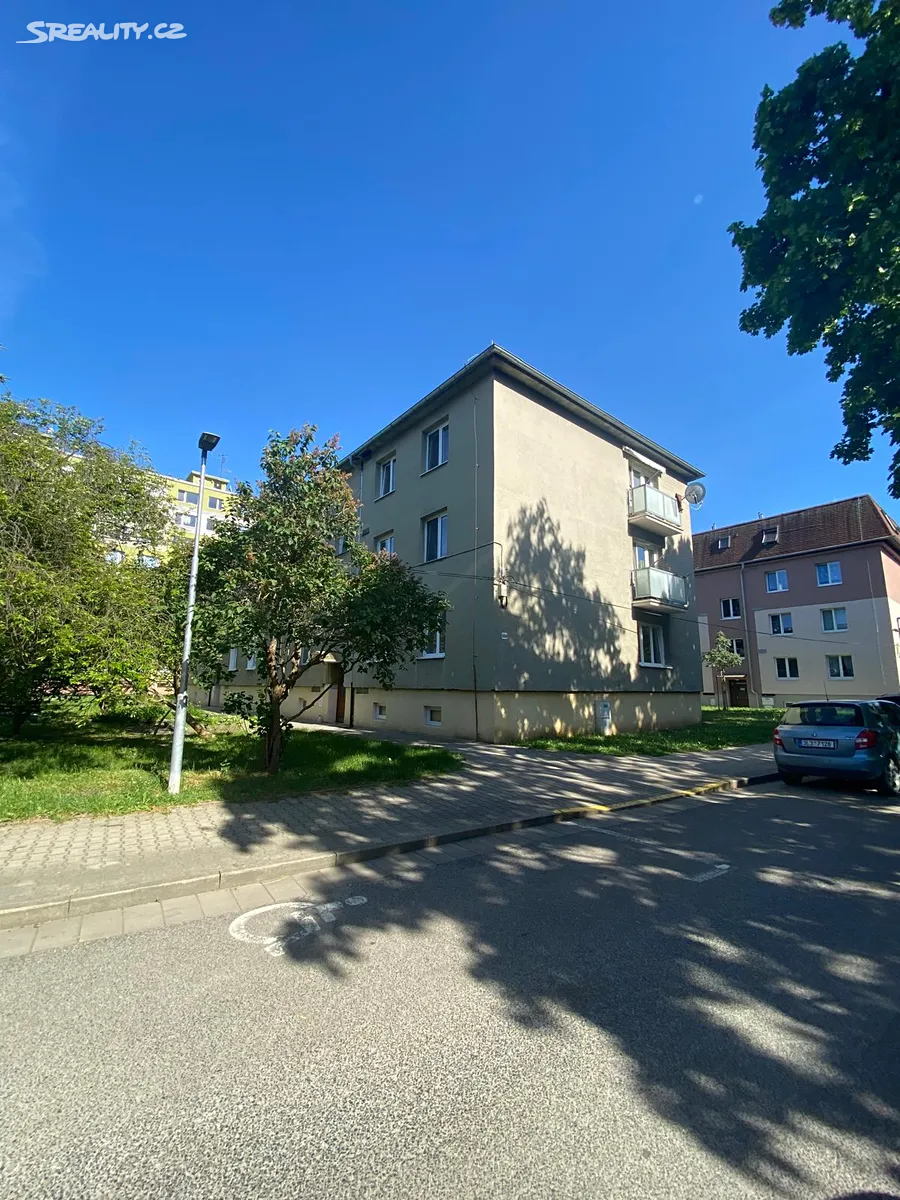 Pronájem bytu 2+1 50 m², Lovosice