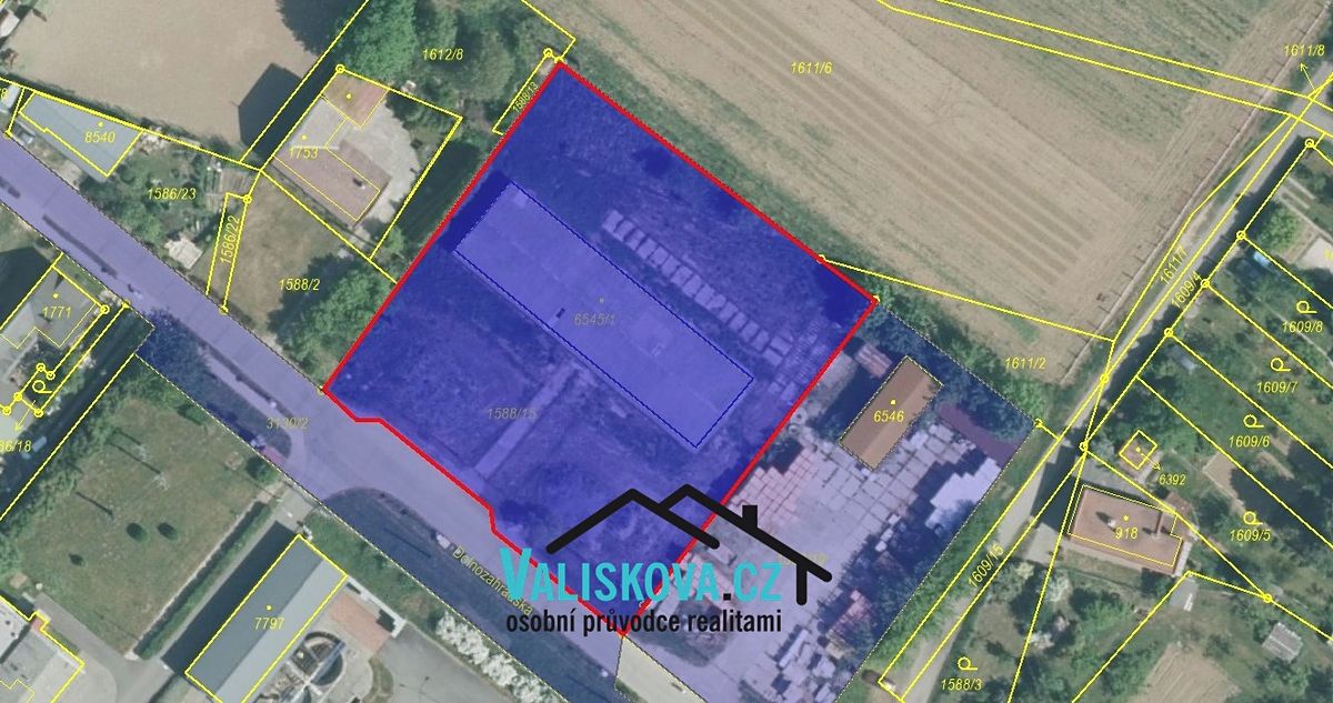 Prodej komerčního pozemku 3440 m²